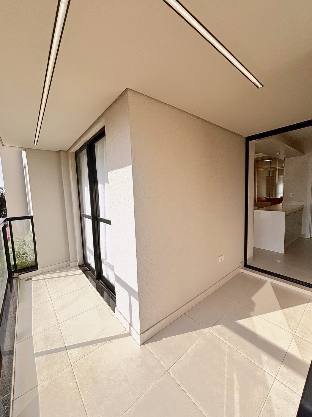 Residencial Sette — Circulação interna do apartamento decorado