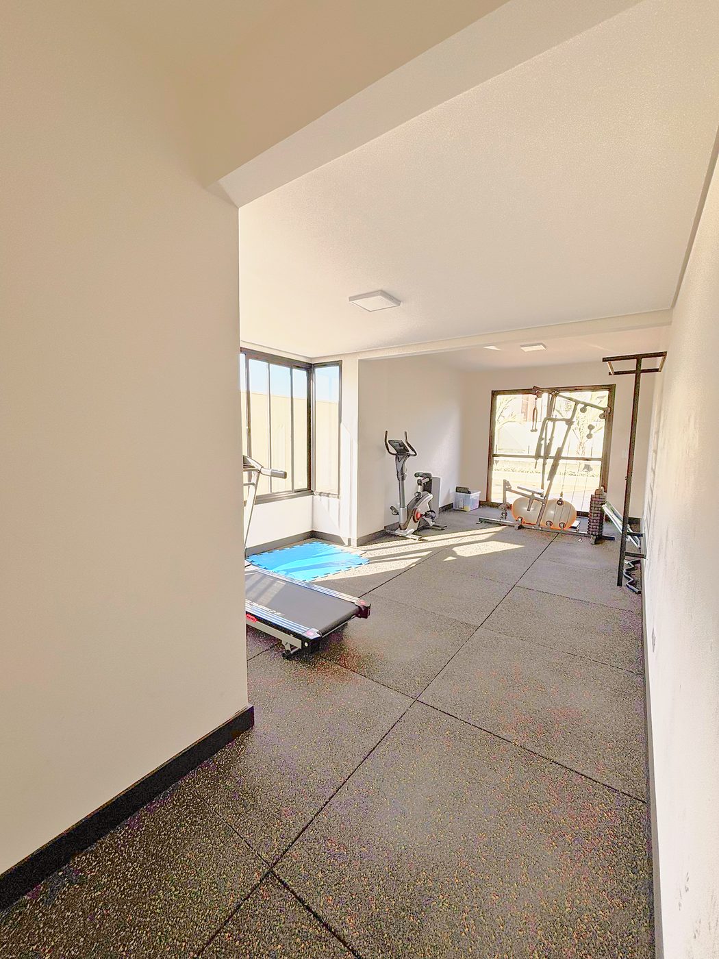 Residencial Sette — Academia do edifício, outro ângulo